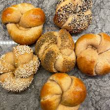 Noosh Kneads Early Risers